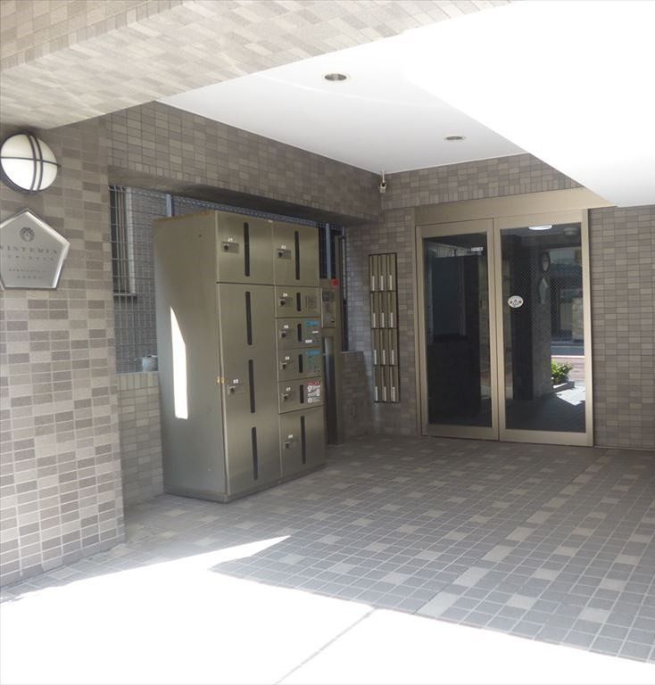 エントランス　☆共用設備もキレイ☆