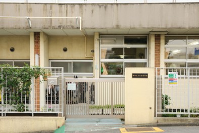 幼稚園・保育園　長延保育園（幼稚園・保育園）まで555m