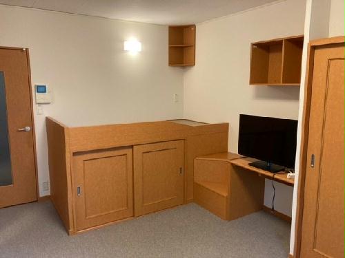 その他部屋・スペース　ベッド下は収納になっております。