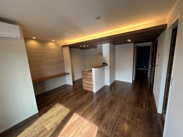 居室・リビング　リビングの窓が大きく風通しも良いです。