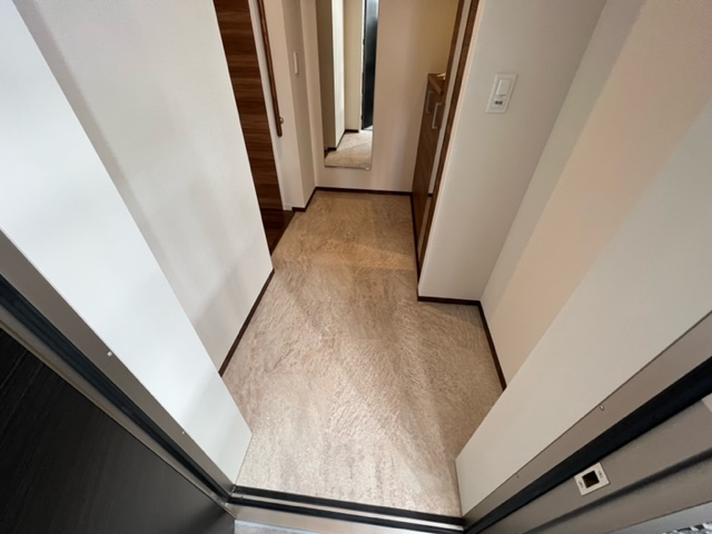 玄関　落ち着いたおしゃれな玄関です。