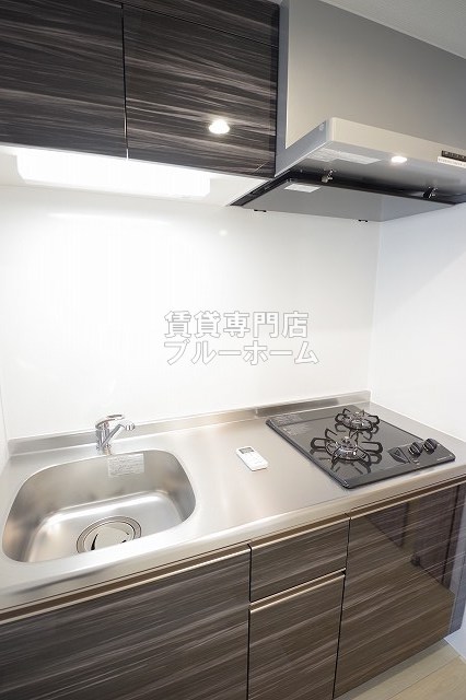 キッチン　収納豊富なシステムキッチン！