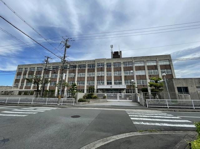 小学校　南大津小学校（小学校）まで1804m