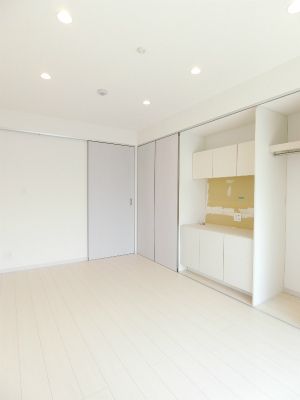 居室・リビング　☆明るい居間☆