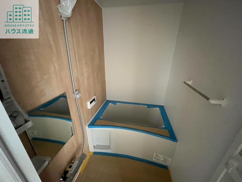 バス・シャワールーム　※同タイプ別号室のお写真です