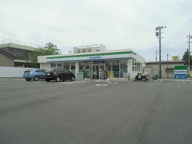 コンビニ　ファミリーマート（コンビニ）まで382m