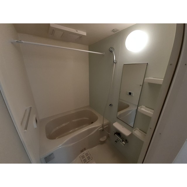 バス・シャワールーム　浴室乾燥機完備