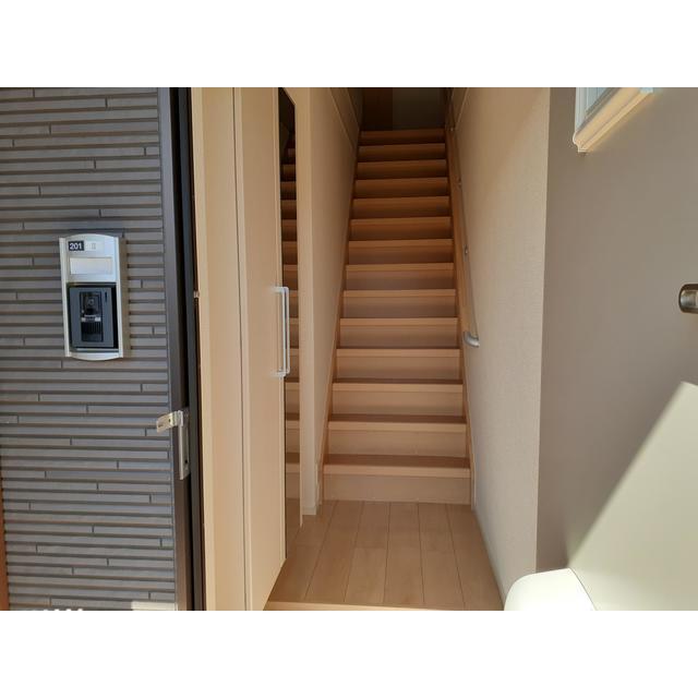 玄関　シューズボックス完備