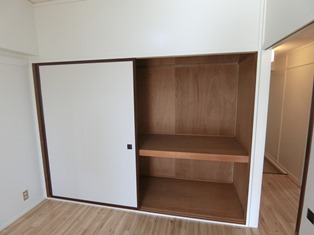 収納　同タイプ内観です