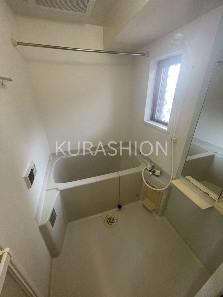 バス・シャワールーム　１LDKの写真になります。
