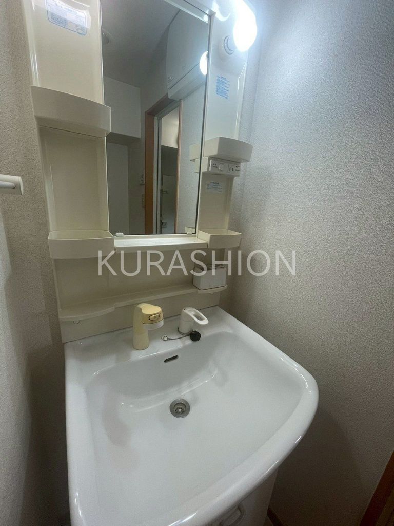 洗面設備　１LDKの写真になります。