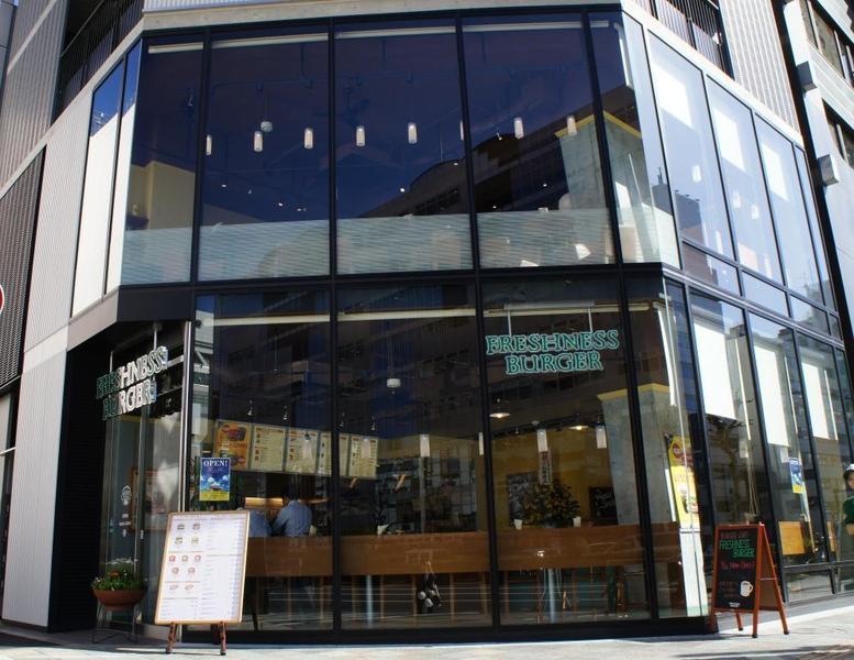 飲食店　フレッシュネスバーガー錦糸町店（飲食店）まで79m