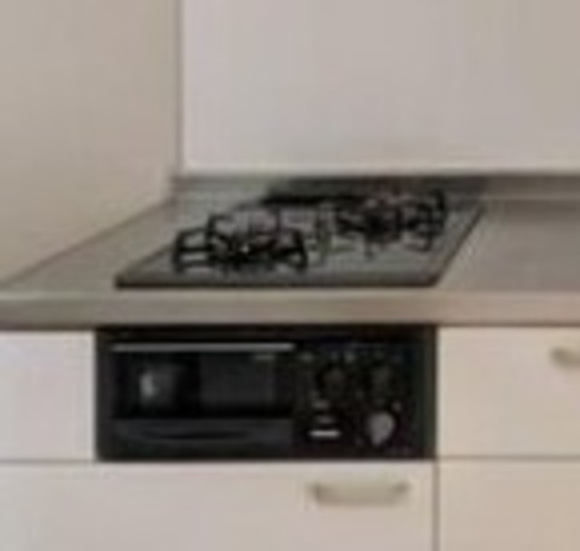 キッチン　コンロ設置済み