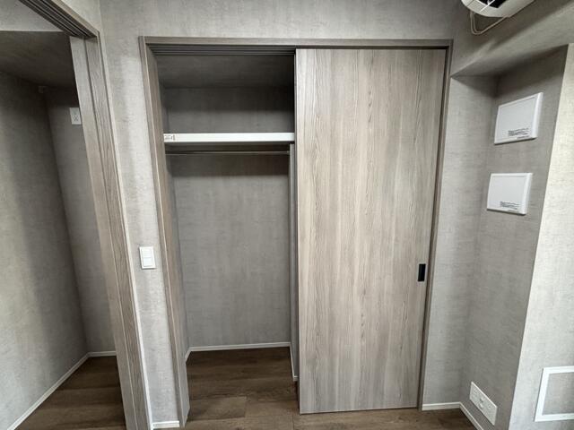 収納　クローゼット?