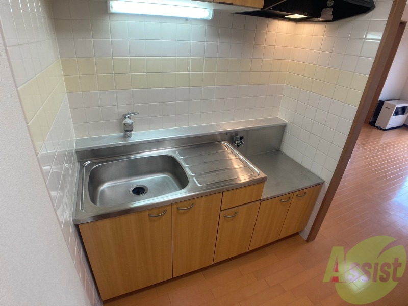 キッチン　ガスキッチンです。２口コンロが設置できます。