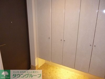 玄関　※別部屋参考写真※