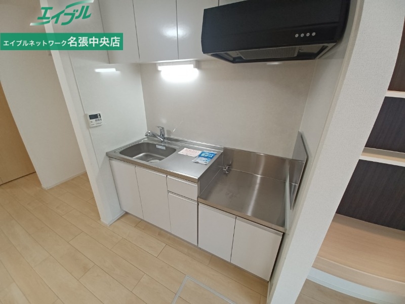 キッチン　同タイプ部屋写真です。