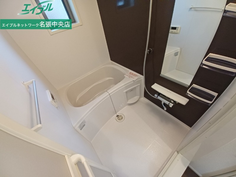 バス・シャワールーム　同タイプ部屋写真です。