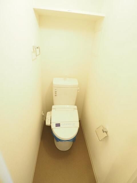 トイレ　落ち着いたトイレです