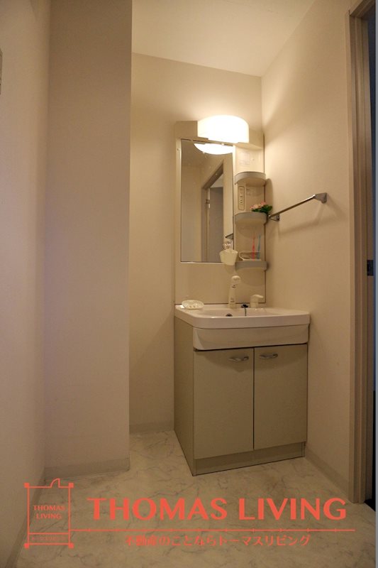 洗面設備　実際の写真を準備中の為、同じ建物の別室写真です。参考下さい。