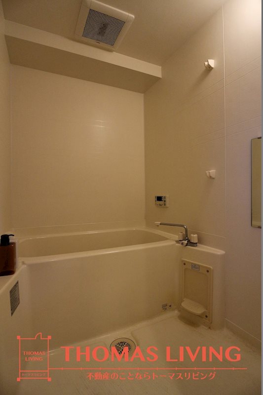 バス・シャワールーム　実際の写真を準備中の為、同じ建物の別室写真です。参考下さい。