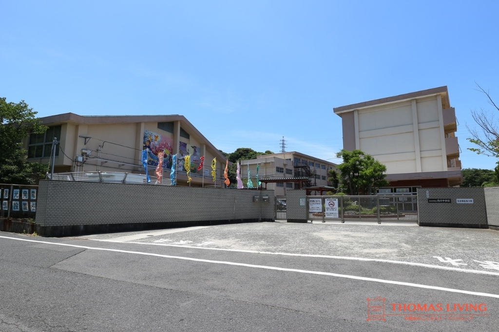 中学校　北九州市立 向洋中学校（中学校）まで1151m