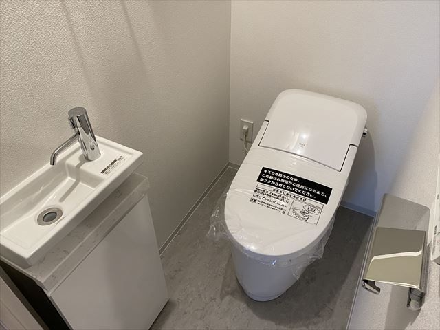 トイレ　別部屋参考写真