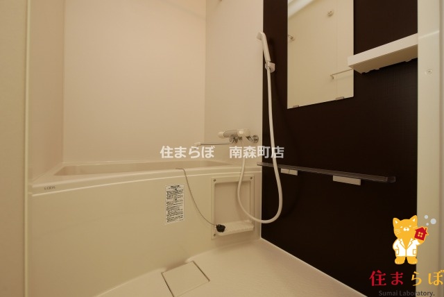 バス・シャワールーム　「見た目じゃなく、心に“しっくりくる”を大切に。」