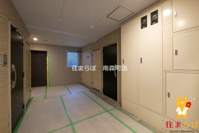 エントランス　「暮らしの設計図は、ここから始まります。」