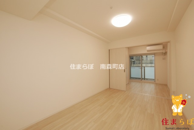 居室・リビング　「“合う暮らし”を、LINEで一緒に描こう。」