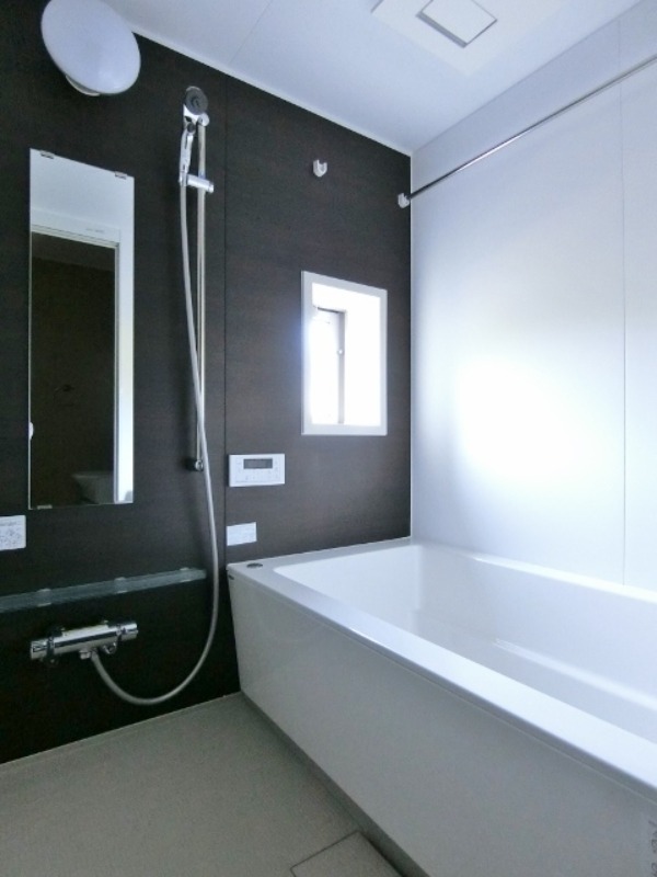 バス・シャワールーム　図面と現状に相違がある場合には現状を優先