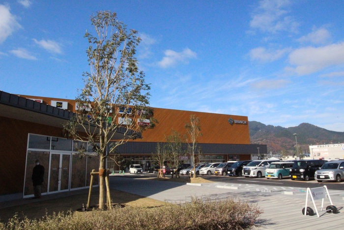 ショッピングセンター　ブランチ大津京（ショッピングセンター）まで750m