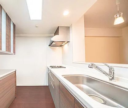 キッチン　同物件・別タイプのお部屋になります。（参考写真）