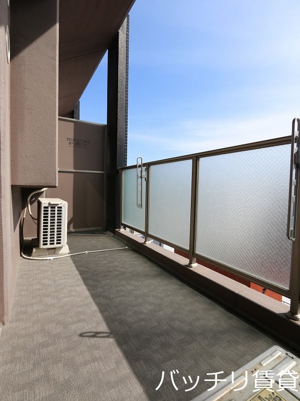 バルコニー　別号室タイプの為、現状を優先いたします