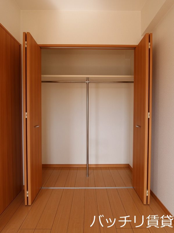 収納　別号室タイプの為、現状を優先いたします