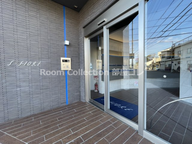 エントランス　※同物件写真