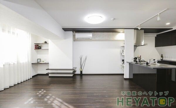 居室・リビング　ＬＤＫ１５.７３帖（雑貨はつきません）