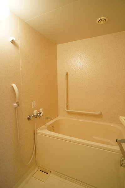 バス・シャワールーム　追焚きあり♪一日の疲れを癒すのはやっぱりお風呂ですね♪