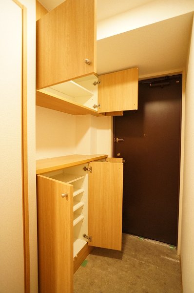 玄関　玄関にはゆとりのシューズＢＯＸ♪