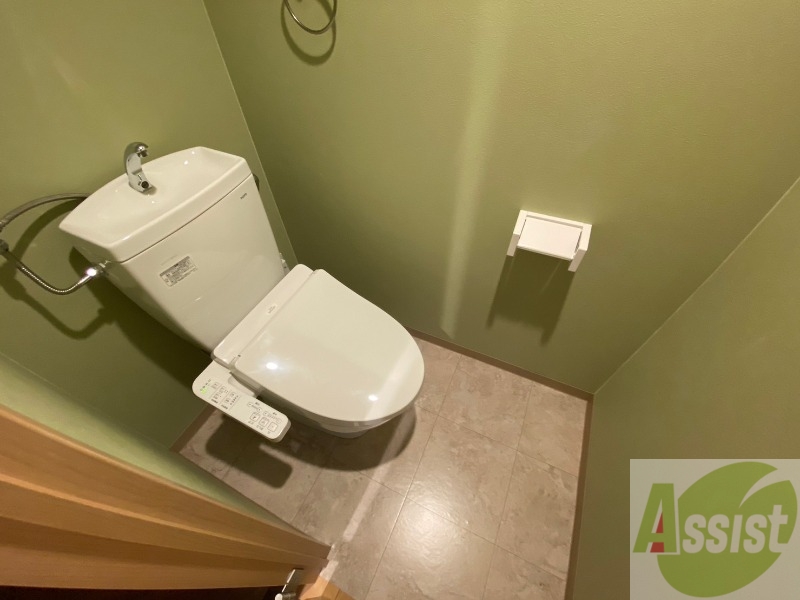 トイレ　トイレです。ウォシュレット付を探している方、おすすめです。
