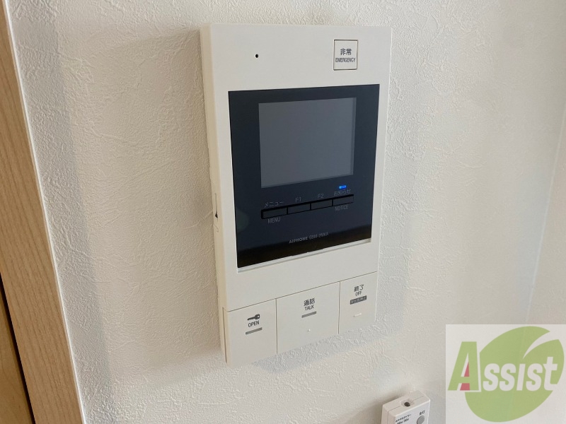 セキュリティ　"ＴＶモニター付インターホンです。来客者の顔が見えるので安心