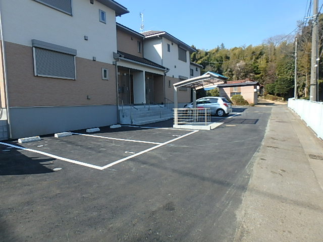 駐車場　駐車場（要空き確認）