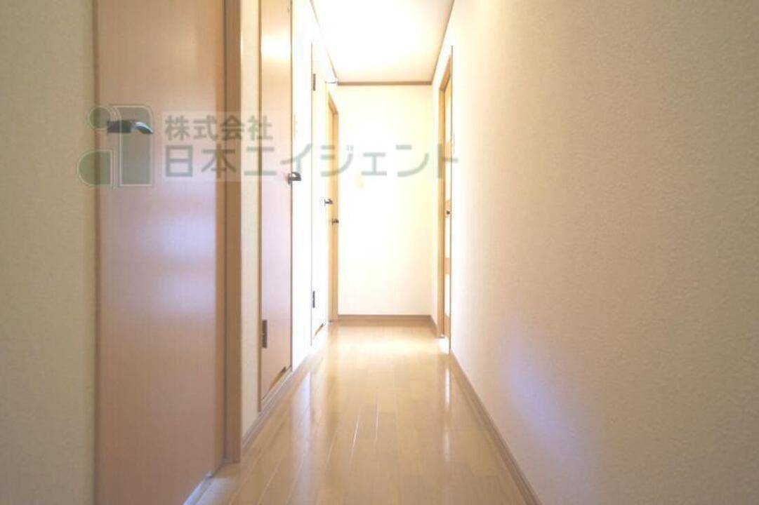 玄関　廊下