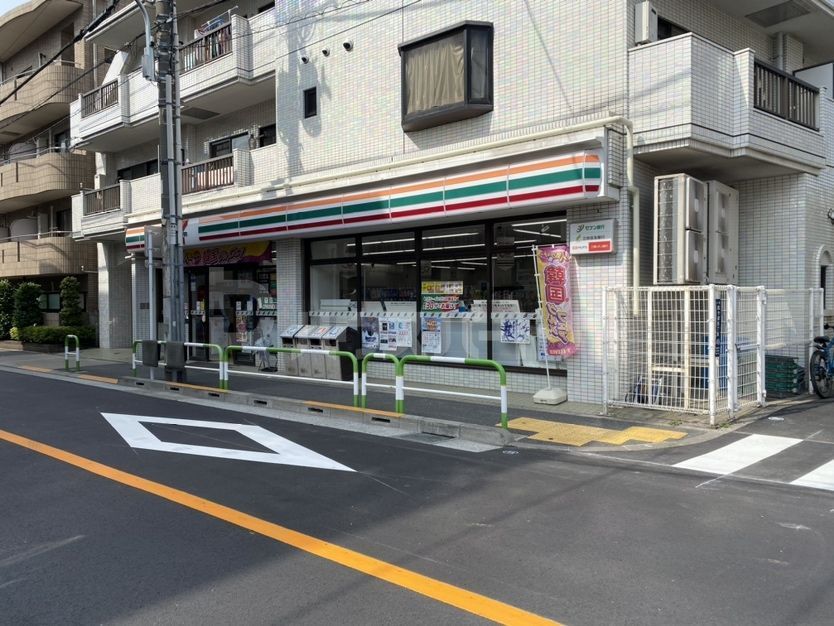 コンビニ　セブンイレブン北区西ヶ原4丁目店（コンビニ）まで140m