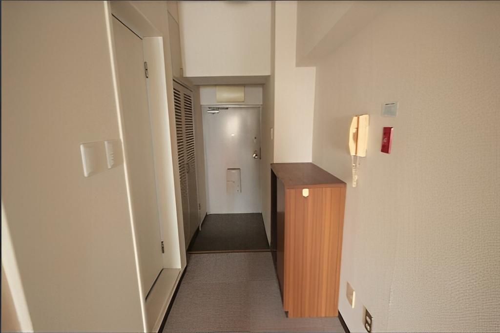 玄関　※別部屋参考写真