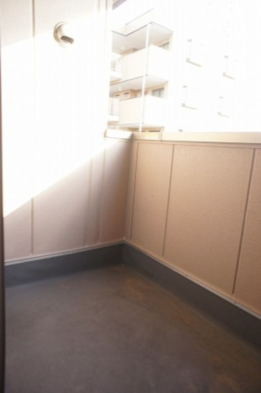 バルコニー　図面と現状に相違がある場合には現状を優先