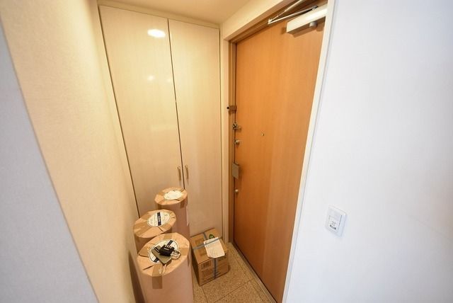 玄関　お問合せは(株)タウンハウジング赤坂店へ【03-5563-…