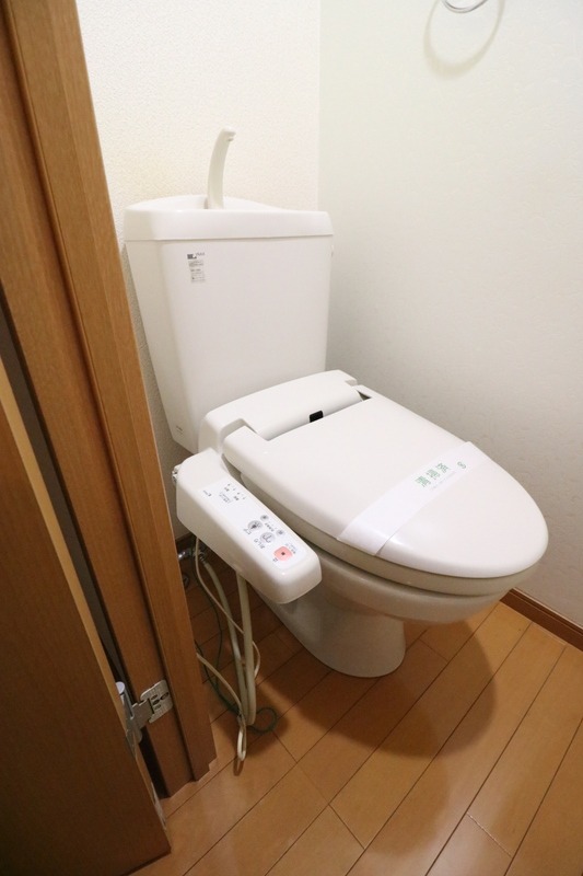 トイレ　清潔感のある空間です。