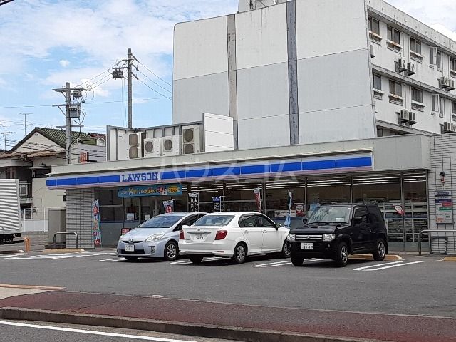 コンビニ　ローソン 北区金城町店（コンビニ）まで490m