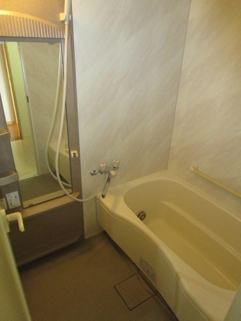 バス・シャワールーム　【浴室】同タイプ別部屋写真を掲載